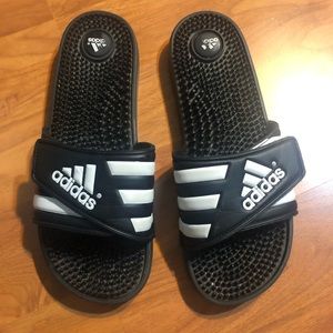 Adidas slides/flip flops